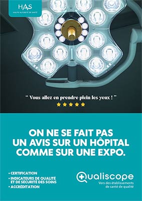 Lumière chirurgicale au Centre de Lutte contre le Cancer Antoine Lacassagne à Nice avec message sur l'évaluation des hôpitaux.