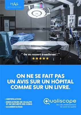 Salle d'opération moderne au Centre de Lutte contre le Cancer - Antoine Lacassagne à Nice avec éclairage chirurgical et équipement médical, mettant en avant la qualité des soins et l'accréditation.